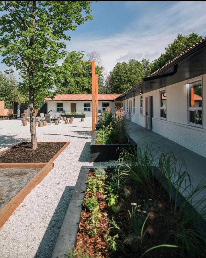 Penny'S Motel Thornbury Esterno foto