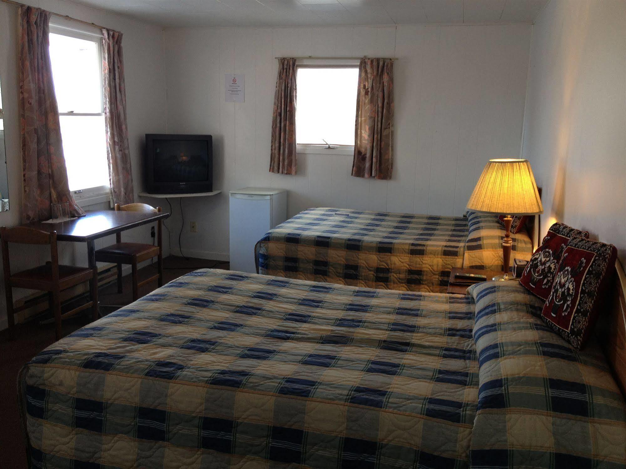 Penny'S Motel Thornbury Esterno foto